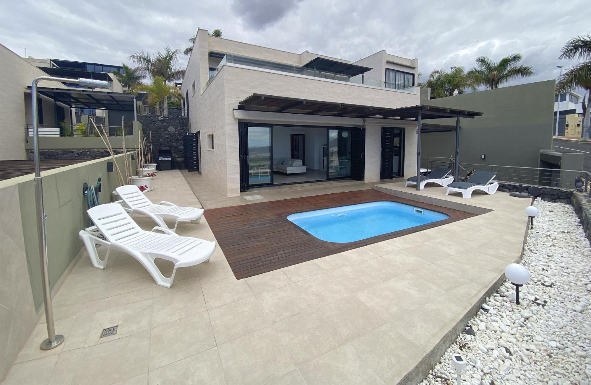 Private Pool And Luxury Views - Harmony Holiday home *